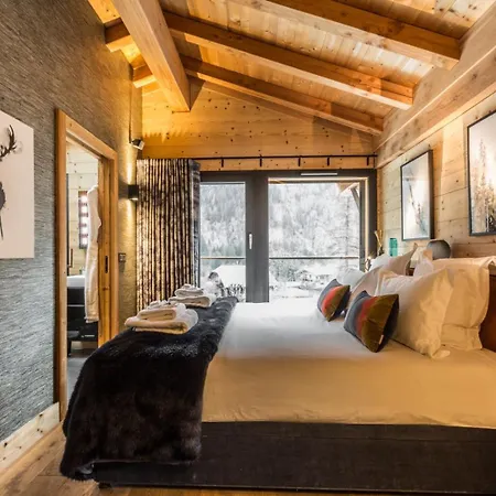 Experience The Height Of Luxury At Chalet 샬레